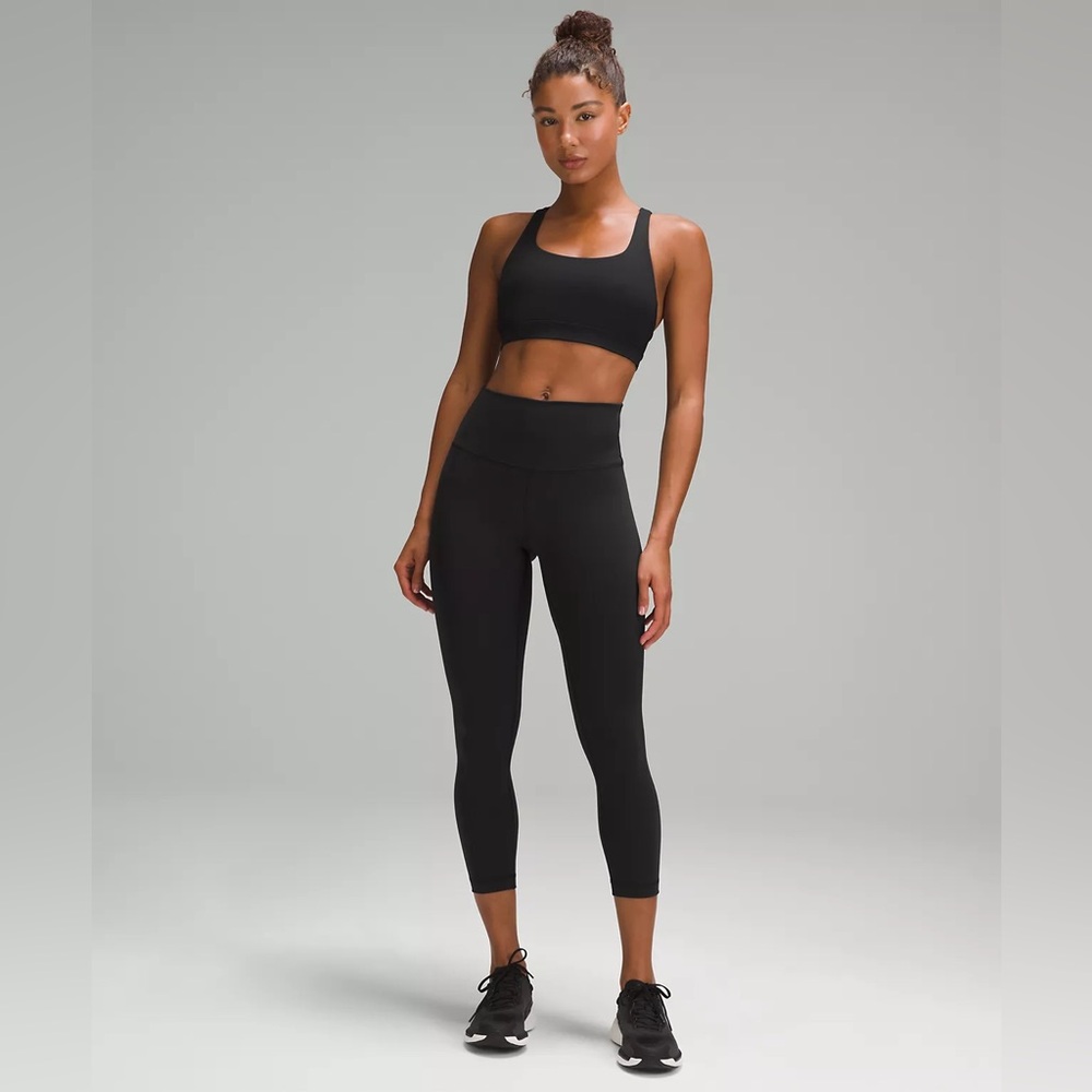 Lululemon black Wunder Train High-Rise Crop 23" size 4